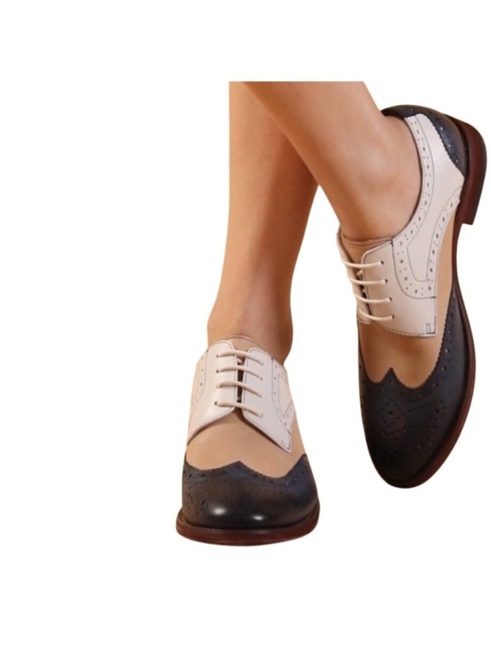 Perforated Wingtip Oxford Flats Multicolor Brogue Lace-Up Shoes Women’s
